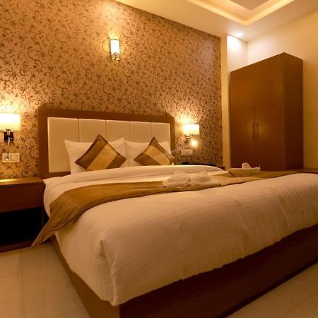 Hotel Yuvraj Grand Jabalpur Eksteriør bilde