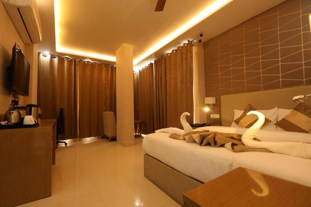 Hotel Yuvraj Grand Jabalpur Eksteriør bilde