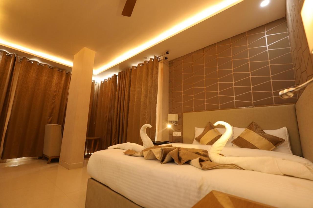 Hotel Yuvraj Grand Jabalpur Eksteriør bilde