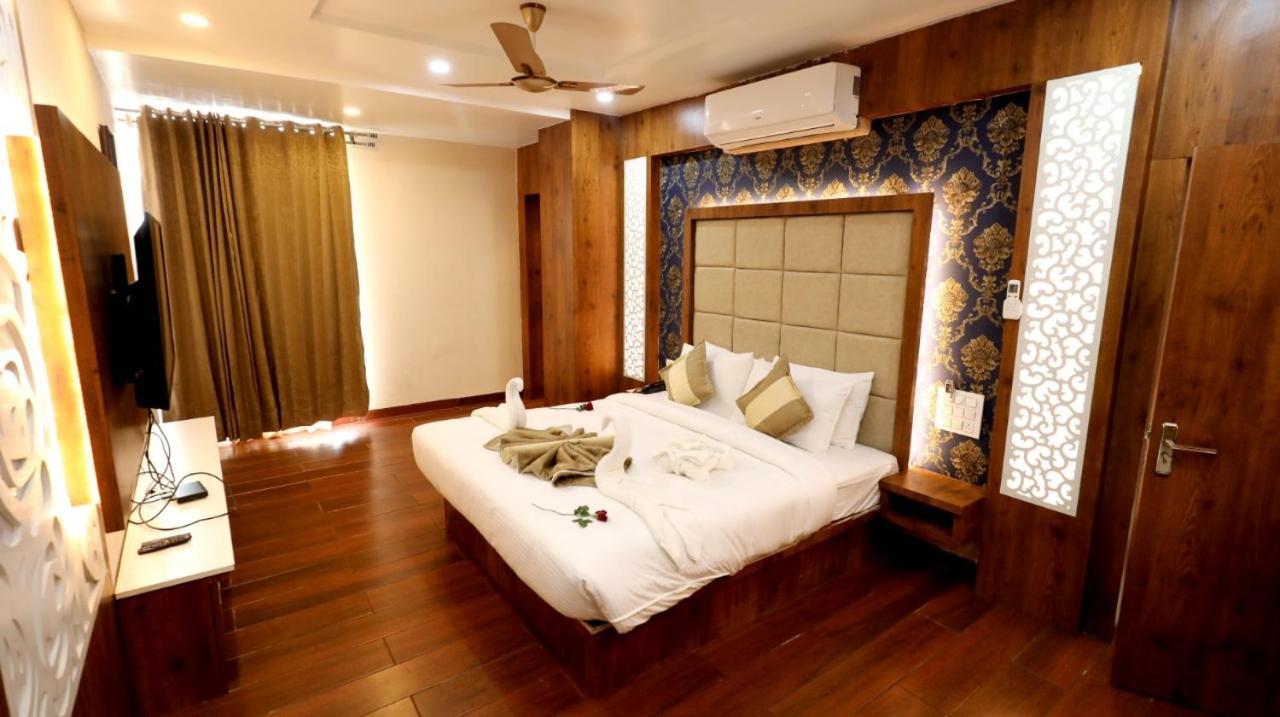 Hotel Yuvraj Grand Jabalpur Eksteriør bilde
