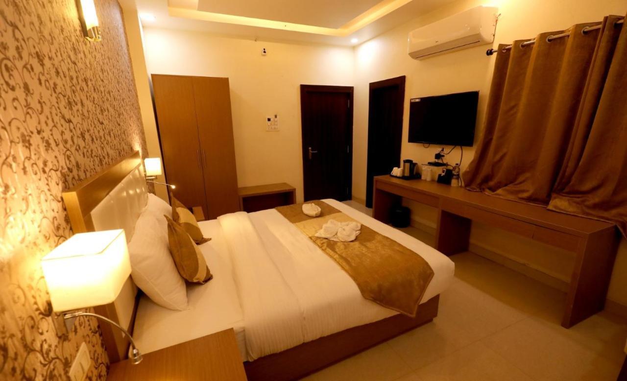 Hotel Yuvraj Grand Jabalpur Eksteriør bilde